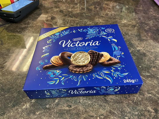 MCVITIES VICTORIA SELECTION 245G