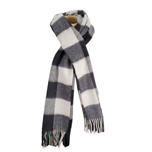 This gorgeous scarf is made with 100% lambswool wool. Originally worn by shepherds tending their flocks in the Scottish Border area. Now worn globally as a timeless pattern, everyone needs a piece of tartan fabric in their wardrobe. Imported from Scotland