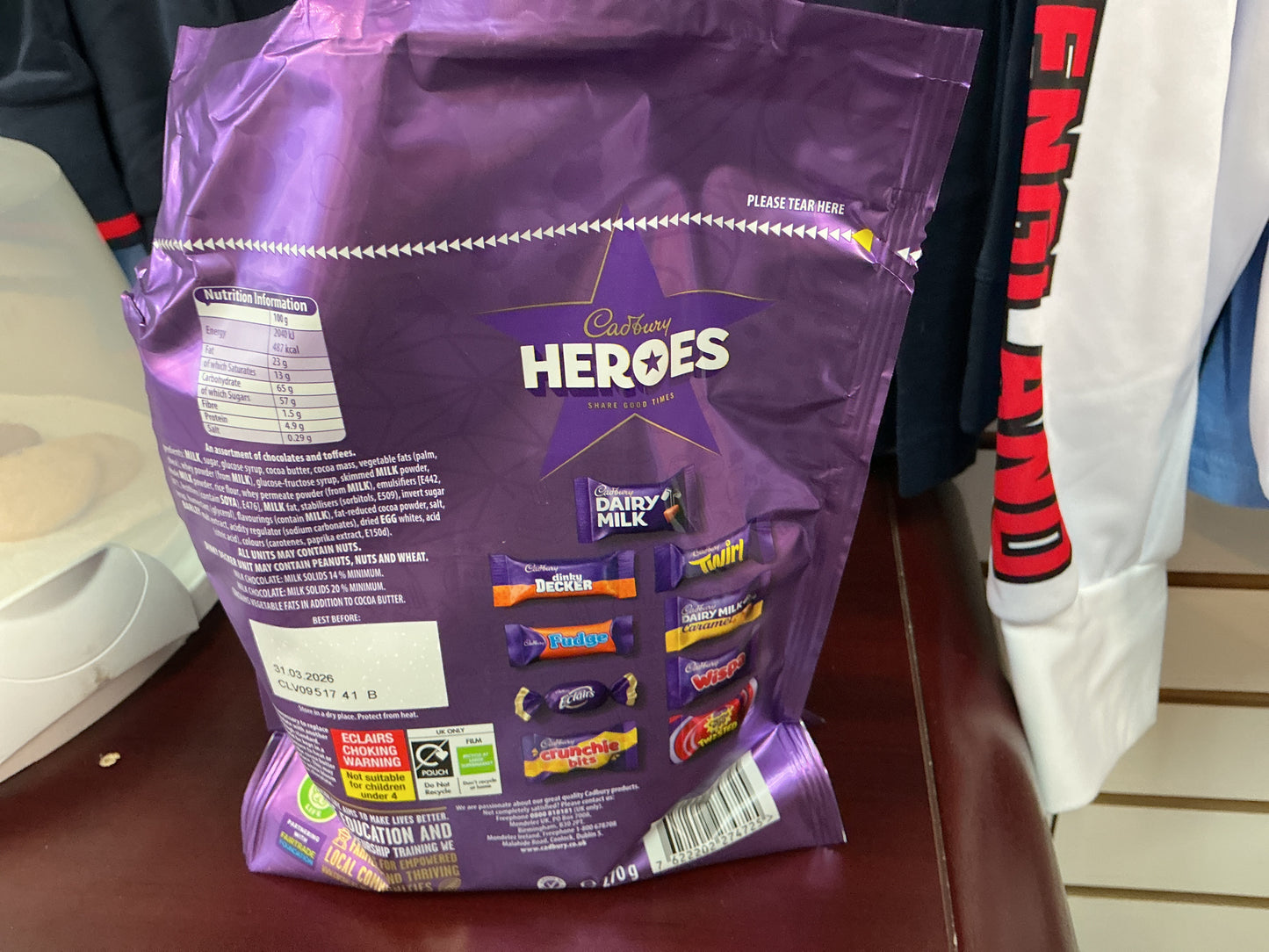CADBURY HEROES POUCH 270G