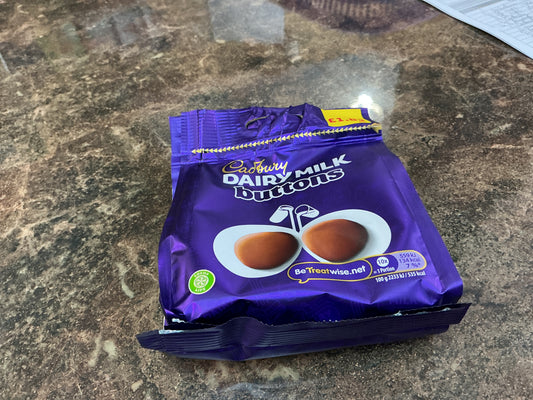 DAIRYMILK BUTTONS 85 G