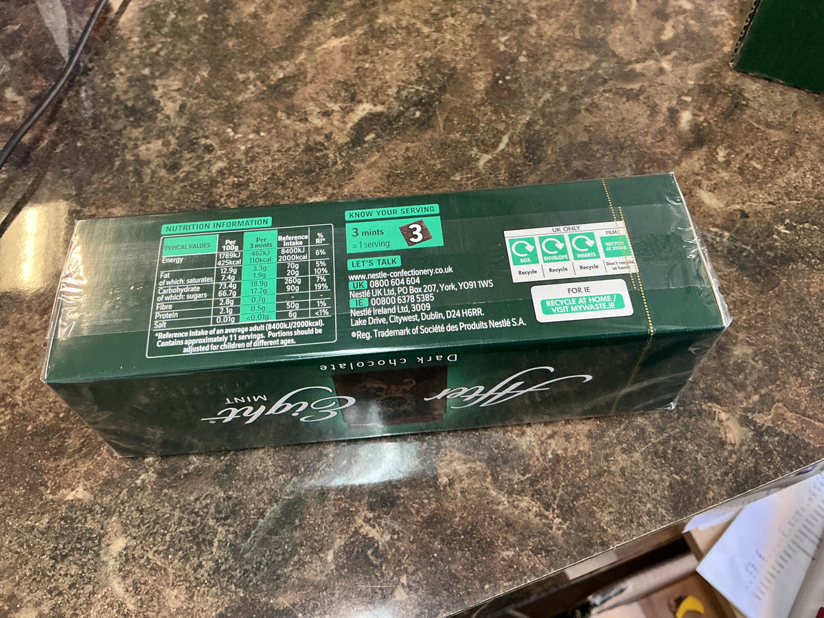 NESTLE AFTER EIGHT MINT CHOCOLATES 300G