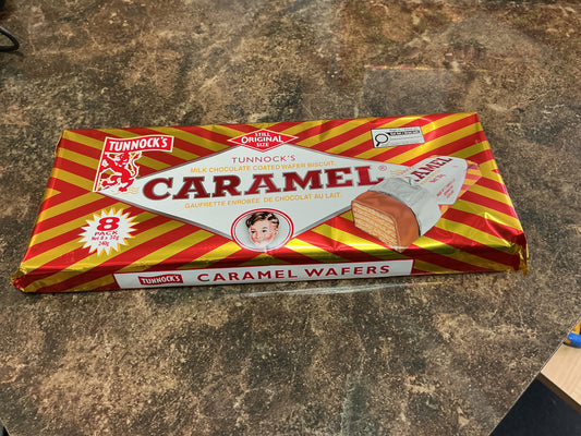 TUNNOCKS MILK CHOCOLATE COATED WAFER BISCUIT CARAMEL 240G