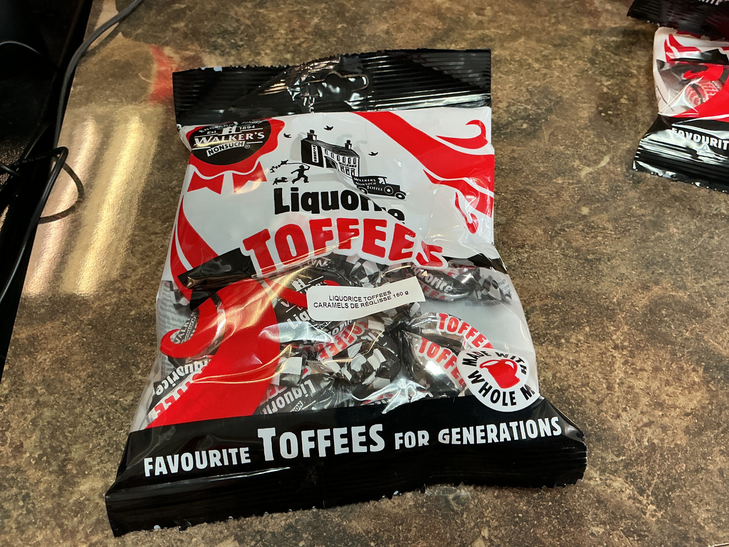Walkers Liquorice Toffees 150g