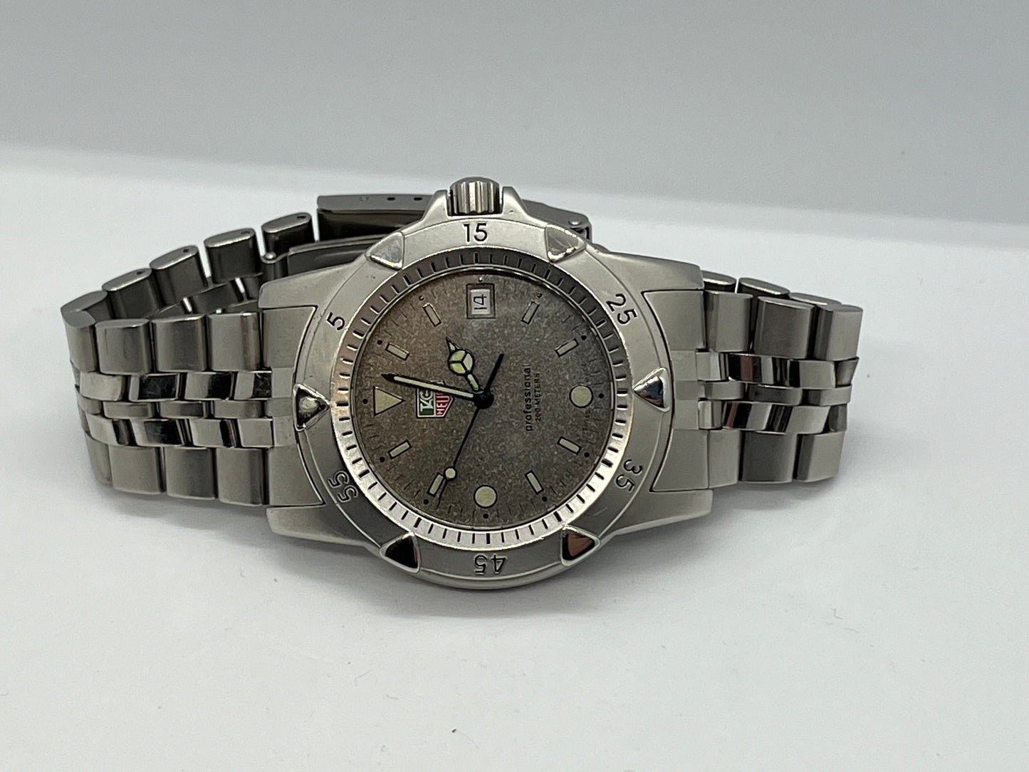 Tag Heuer Professional 1500
