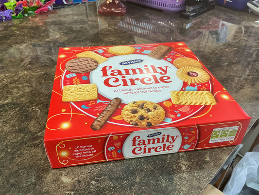 MCVITIES FAMILY CIRCLE BISCUITS 400GR