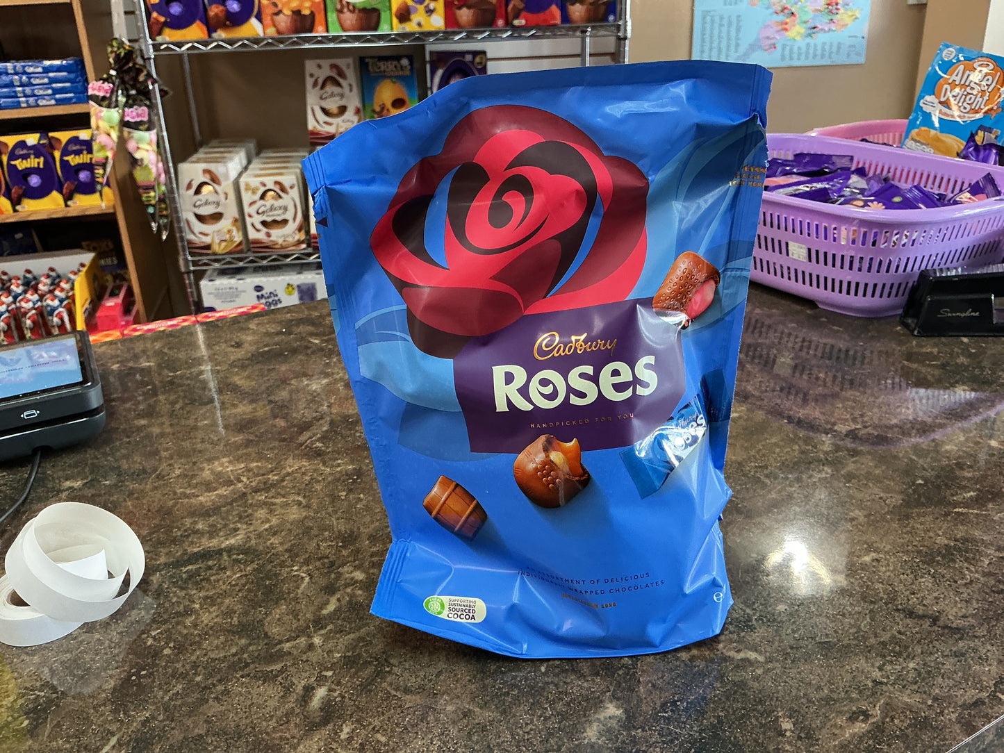 CADBURY ROSES POUCH 270G