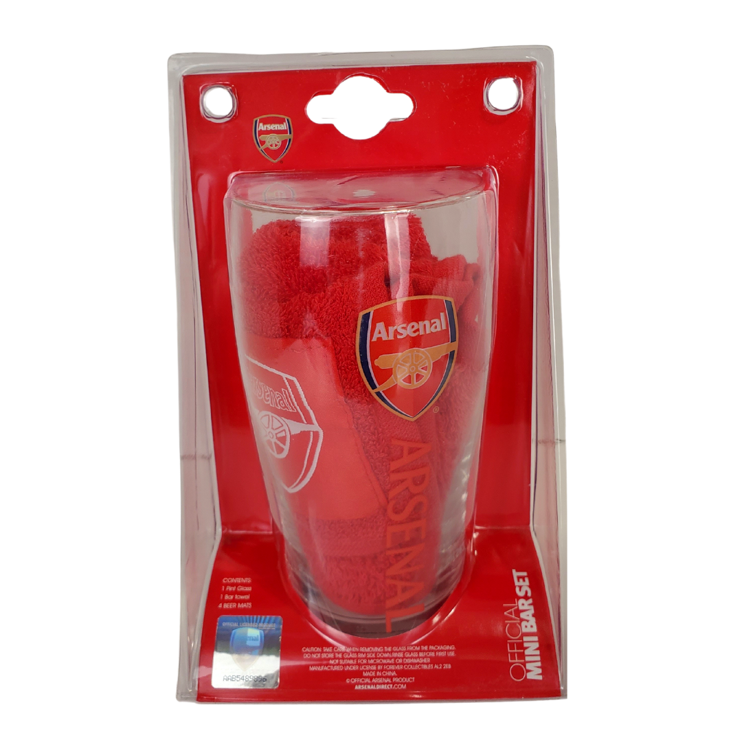 This official Arsenal mini bar set is the perfect gift for the a mature bartender looking to up their game! Get the ultimate gift for the Arsenal fan in your life! This kit includes four beer mats, one bar towel and one pint glass. All the items included in this set feature the official Arsenal crest.