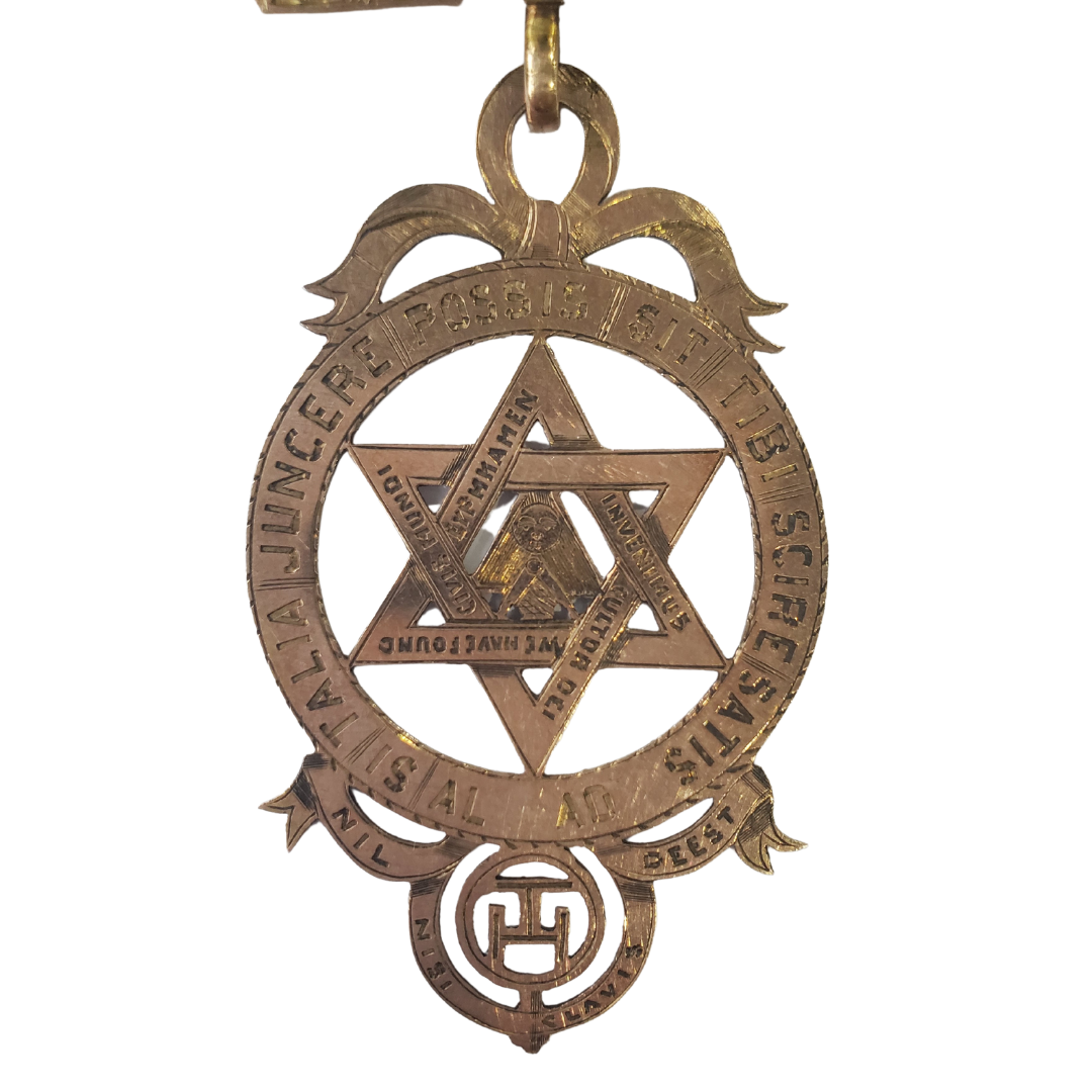Vintage Masonic Free Mason Pin with Ribbon