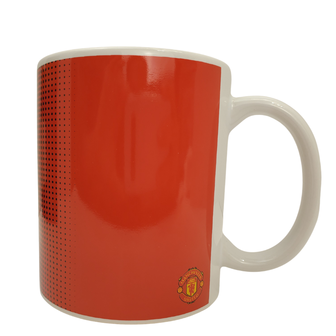 Manchester United mug. Vibrant mug with Manchester United club crest and logo. Ideal as a gift for any Manchester United supporters, and for serving hot drinks.  Great gift for Manchester United fans 100% Ceramic Licensed Manchester United product