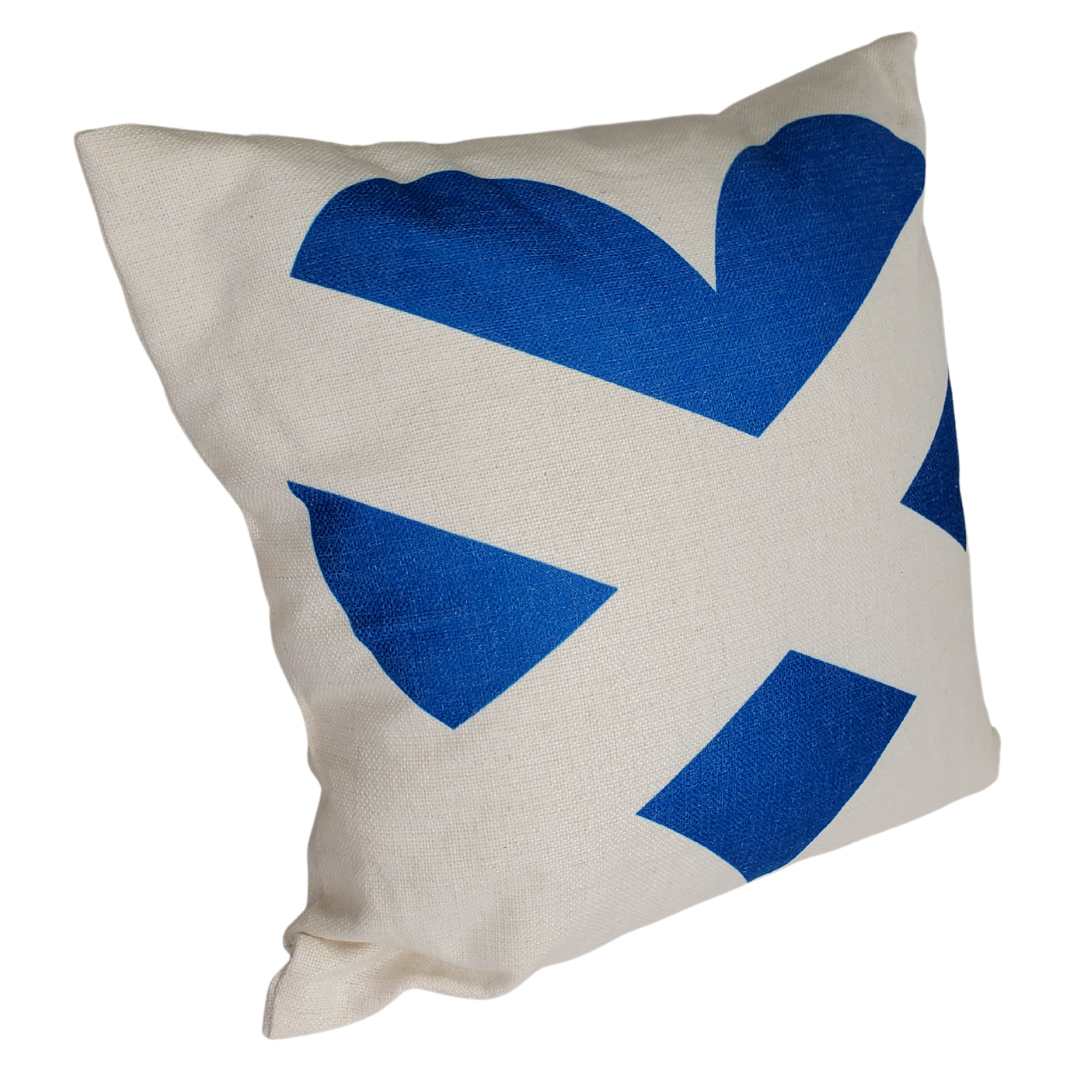 An easy way to add a pop of colour into any room! Perfect for your favoutite chair, sofa, or tossed on the bed with our decorative pillows. Add a fun accent into any room with this Heart shaped Scotland flag themed pillow. Throw pillows really do have the ability to transform a room from being uninviting to warm and welcoming. Comes with a pillow cover and insert. 