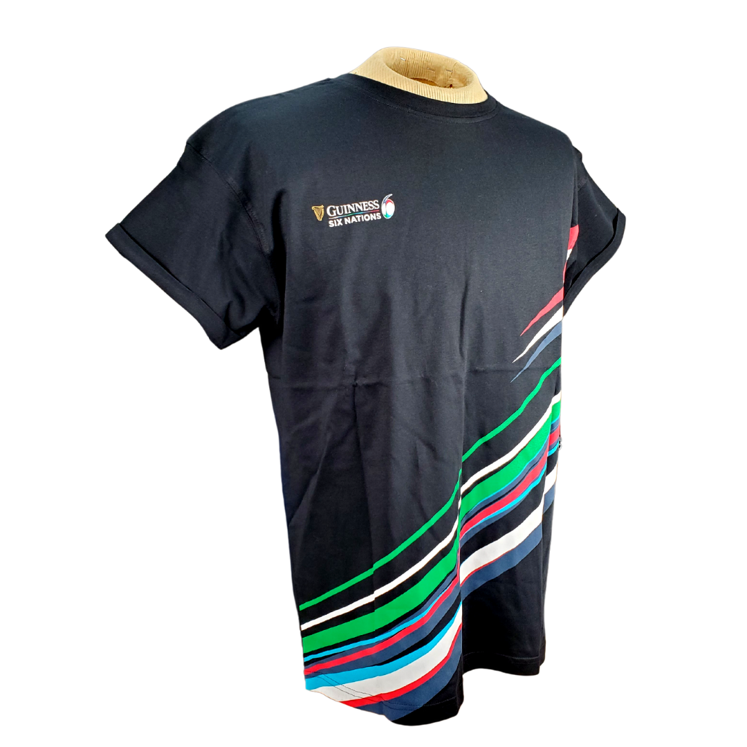 Honour the Guinness Six Nations tournament with the traditional swoosh design t-shirt. This regular-fitting cotton t-shirt features the logo on the right breast. This is the perfect T-shirt for the rugby fan!