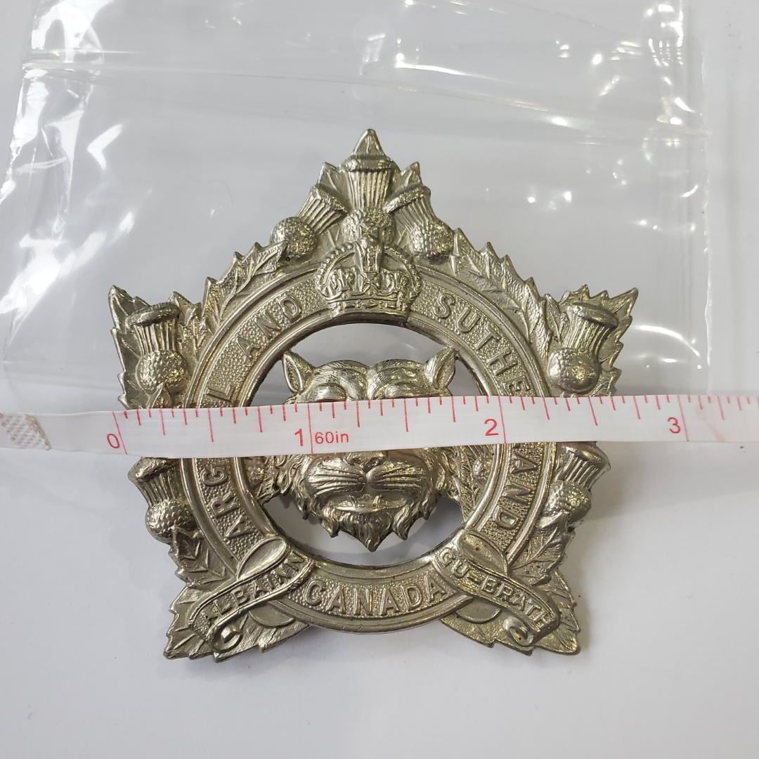 This is from an uncommon unit within the commonwealth army. From the 1930s to 1940s. White metal cap badge. In great condition with complete lugs and pin.