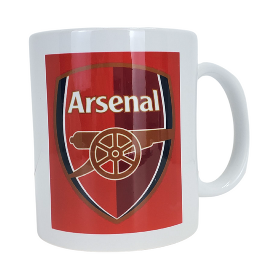 White coffee mug with a red background featuring the Arsenal football crest. 
